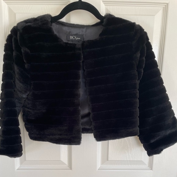 Crop Faux Fur Jacket - Picture 1 of 2